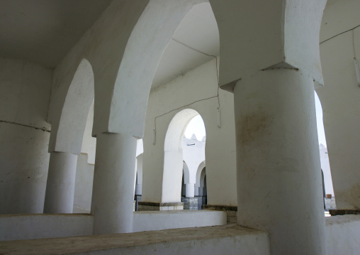 Al-Ashrafiya Mosque prayer room, Janad Region, Taiz, Yemen