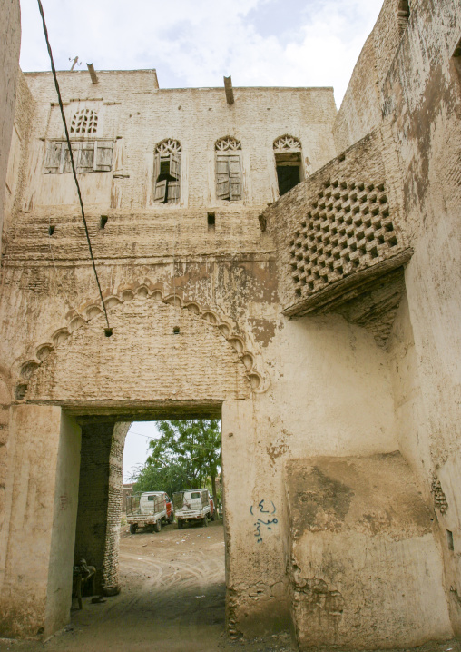 Heritage house gate in the old town, Al Hudaydah Governorate, Zabid, Yemen