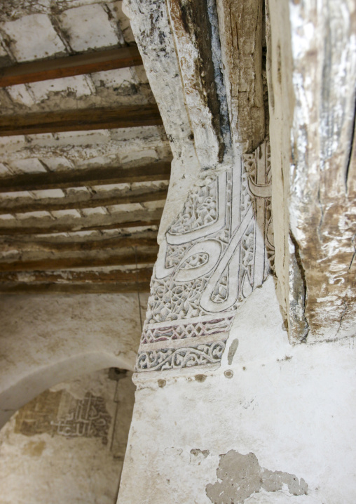 Heritage house decorated ceiling in the old town, Al Hudaydah Governorate, Zabid, Yemen