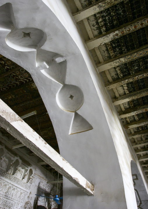 Decorated arches in an old mosque, Al Hudaydah Governorate, Zabid, Yemen
