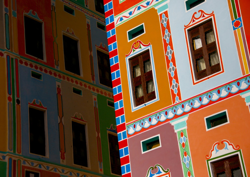 The multicolored Khailat Bugshan palace, Hadhramaut, Khaila, Yemen