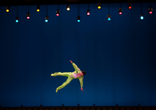 North Korean acrobat falling in a circus, Pyongan Province, Pyongyang, North Korea